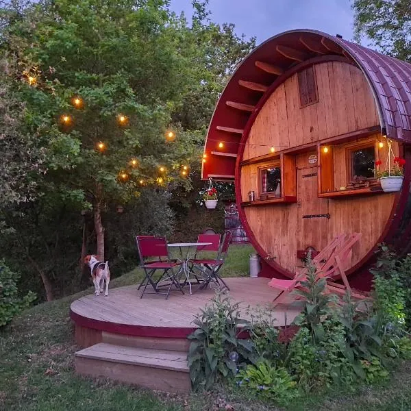 L'authentique Tonneau à Cidre d'Emma, hotel di Litteau