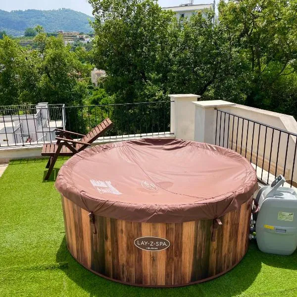 Villetta indipendente Ischia, hotel v Ischii