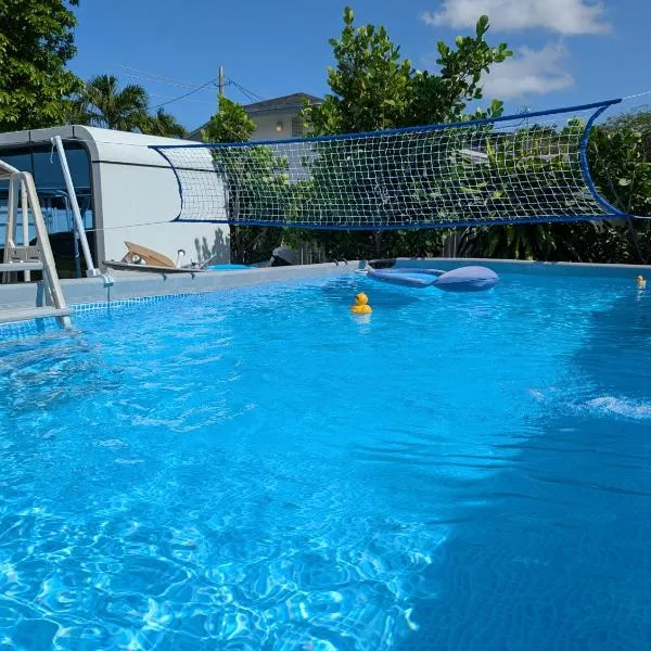 Mini Home Oasis II, hotel v Miami