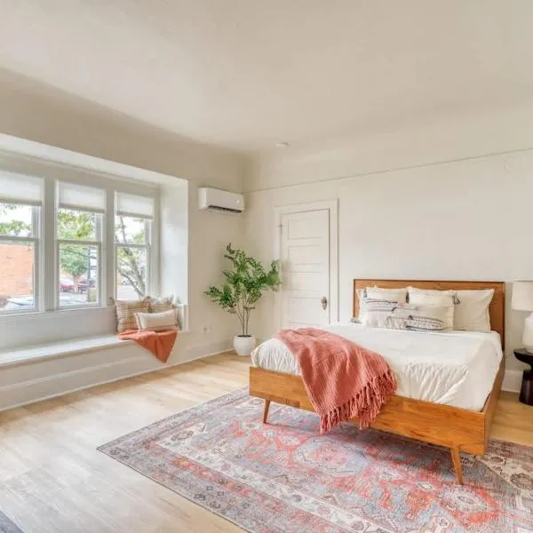 Stay Portland - The Sullivan's Gulch Lodge - 94 WalkScore, hotel v destinaci Portland