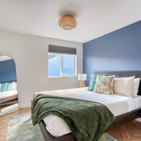 Stay Portland - The Woodstock Inn - Reed College & Vintage Shops, hotel in Portland
