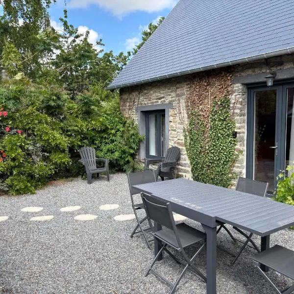 La Hulotte 1 - Sur la route du Mont-St-Michel, hotel v destinaci Céaux