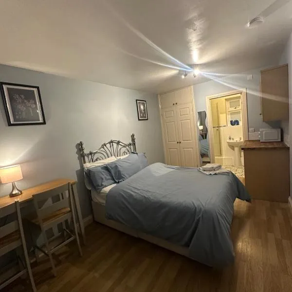 Yew Tree House Private Apartment, hotel v destinaci Barton in the Clay