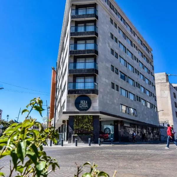 Hotel Perla Central, готель у місті Гвадалахара
