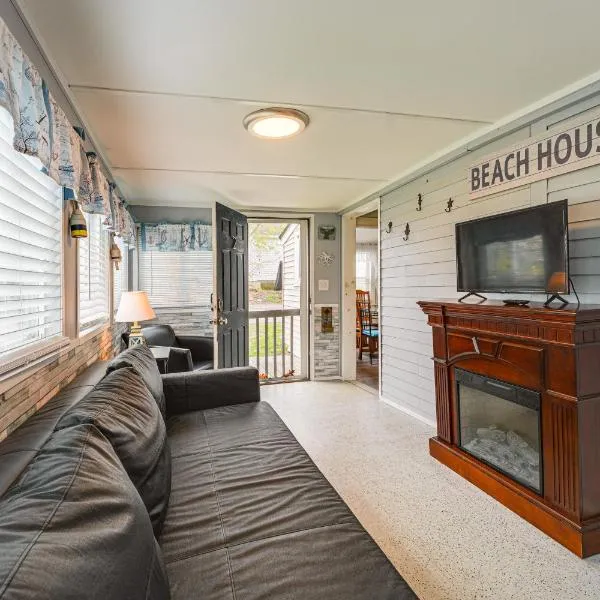 Large Yard Walkable Cottage in Old Orchard Beach!, hôtel à Old Orchard Beach