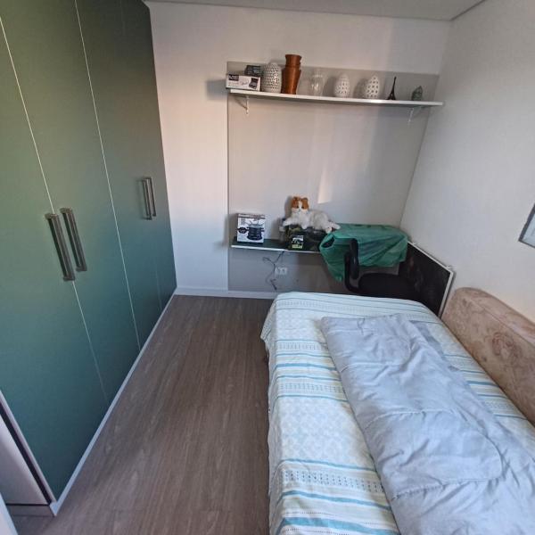 Um quarto com banheiro privativo - Foto 2