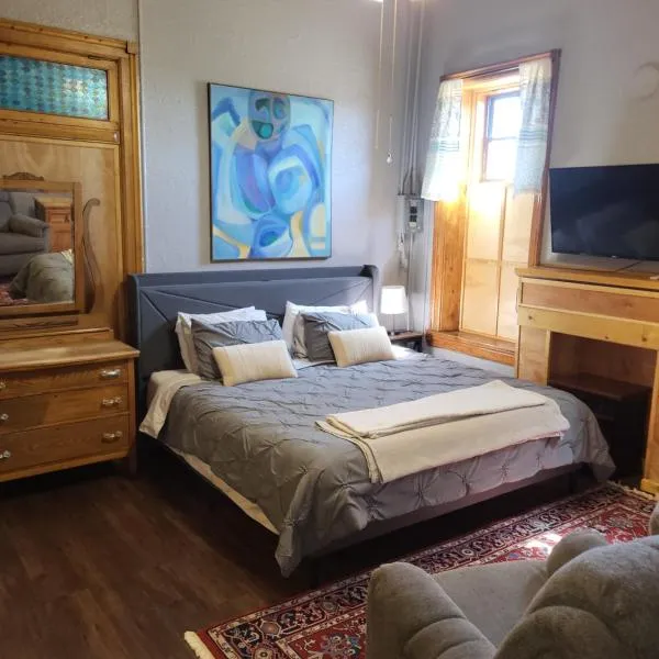 Del Norte Colorado Grande Avenue Apartment C, hotel in Del Norte