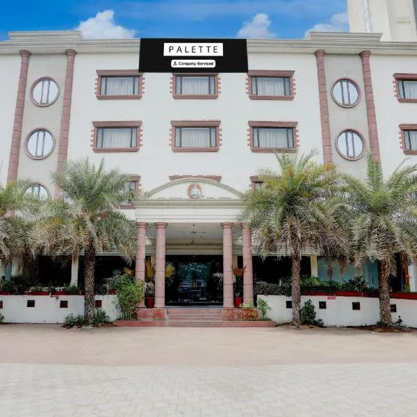 Palette Anand Formerly Hotel La Casa Inn, ξενοδοχείο σε Anand