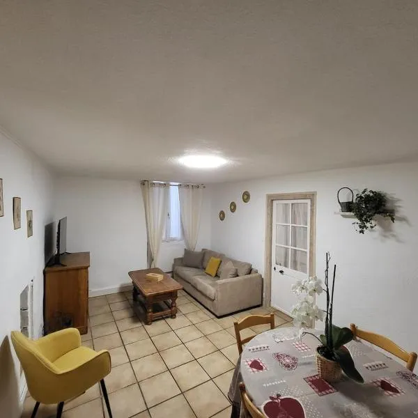 Cozy apartment in Vigan, hotel em Le Vigan