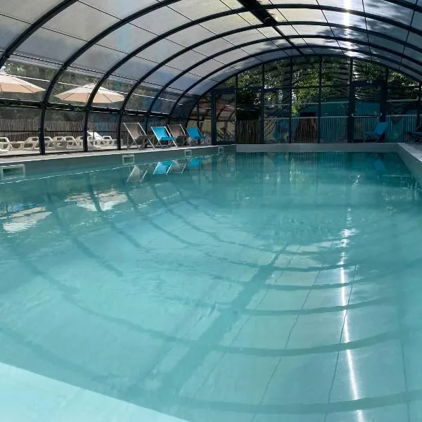 Camping du Chêne, hotel in Saint-Julien-de-Concelles