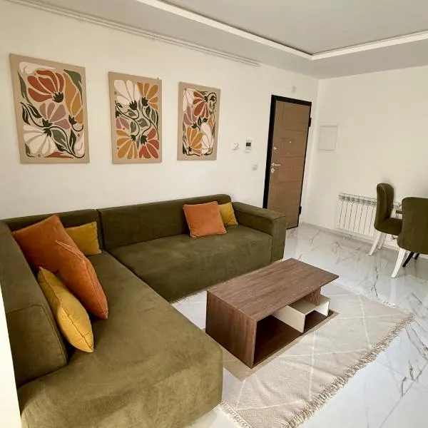 Appartement moderne à l Aouina avec WiFi parking et proche aéroport Tunis Carthage, hotel en Ariana