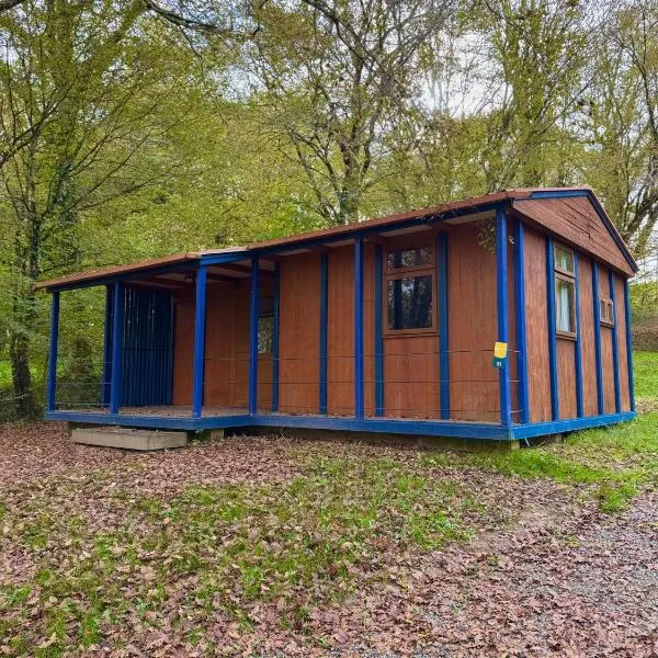 Camping les Lacs d'Armagnac, hotel v destinaci Bretagne-dʼArmagnac