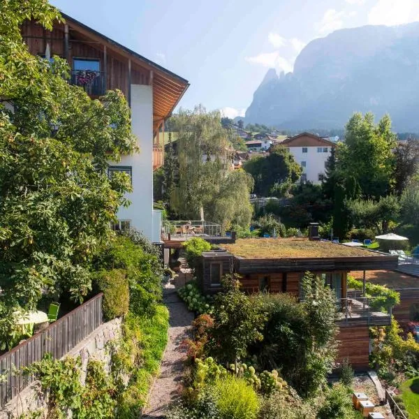 Hotel Heubad, hótel í Fiè