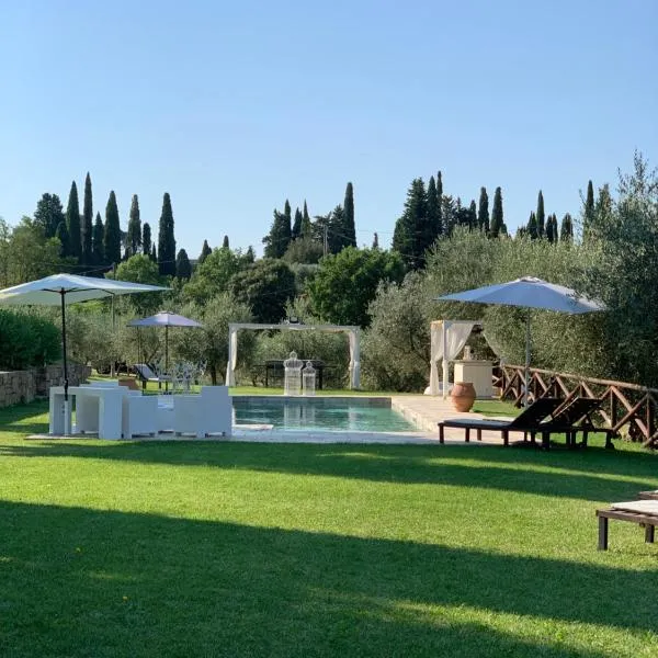 CASA VASARI Holiday Suites TUSCANY, hotel v destinácii Lucignano