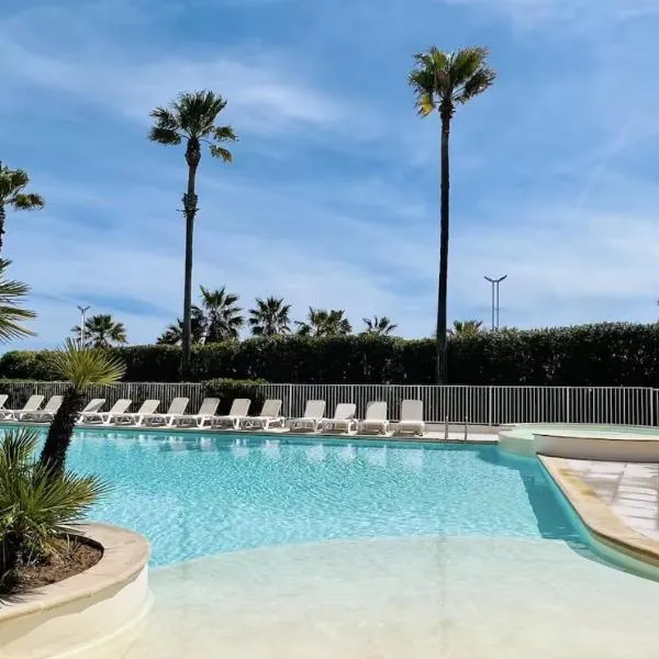 Lumineux F2 avec terrasse & piscine, Fréjus-Port, hotel di Frejus