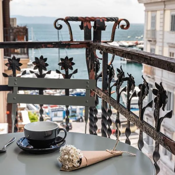 Tribeca Retreat Stunning House By the Sea, hotel v Neapole