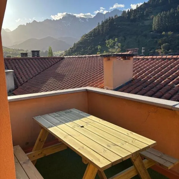 La terraza de Los Picos de Europa、ポテスのホテル