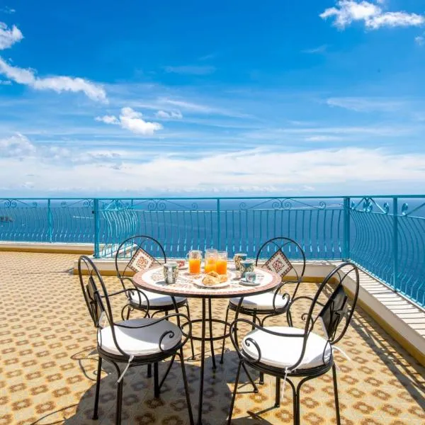 CASA VACANZE MARIANTONIETTA-Amalfi Coast, hotel v destinaci Praiano