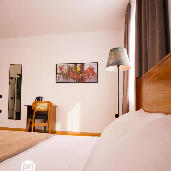 Pri Rooms, hotel in Pristina