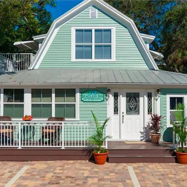 SeaGlass Inn Bed and Breakfast, hotel v destinaci Melbourne Beach