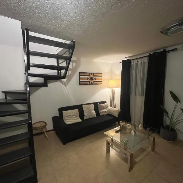 Tu Espacio RE - Casa cerca del Aeropuerto, hotel in Santiago