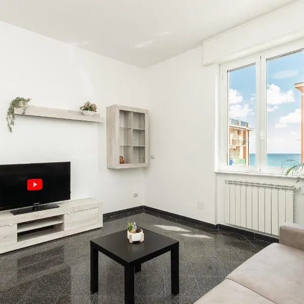 Cozy apartment, 400m from Beaches and Sea, hotell Genovas
