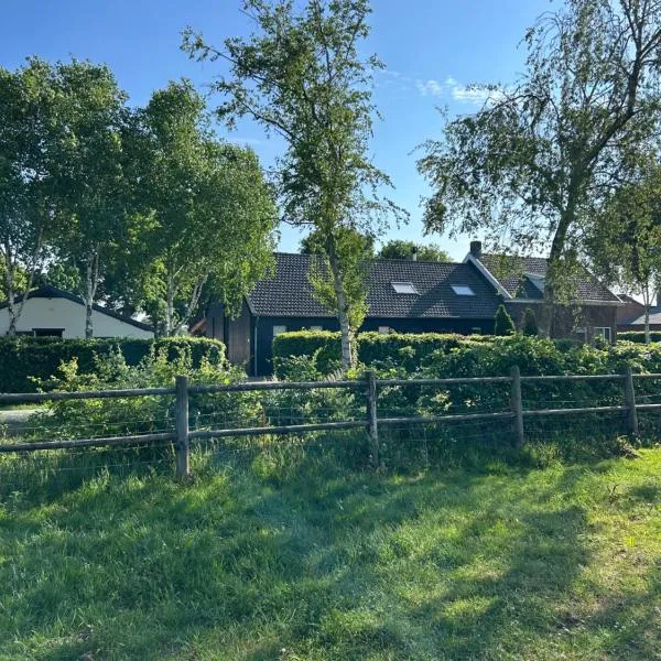 Heikant Hoeve met Jacuzzi, hotel v destinaci Baarle-Nassau
