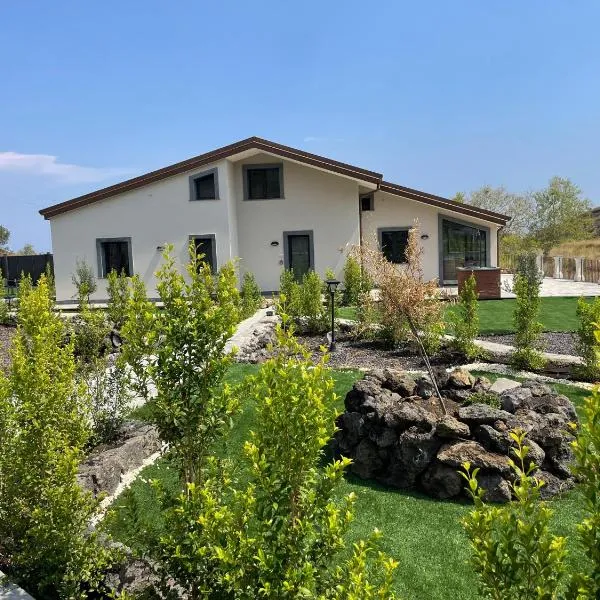 Romano's Ville&Apartaments, hotel in Fleri