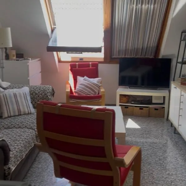 Piso dos dormitorios y gran terraza, ξενοδοχείο σε Fuengirola