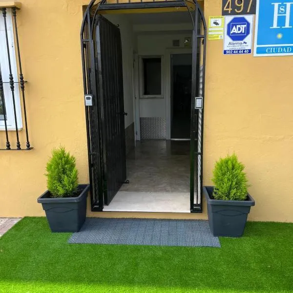 Hostal NV Airport, hotel i Málaga
