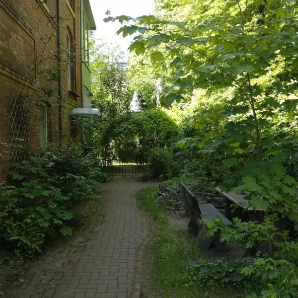 Apartment zum Garten, hotel en Nienburg