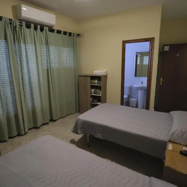 Pensio Fluvia, hotel v destinaci Báscara