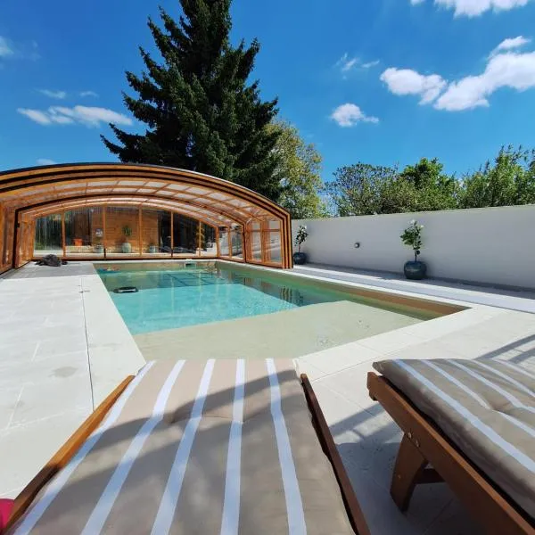 Chalet d' amour, hotel v destinaci Kamenný Újezd