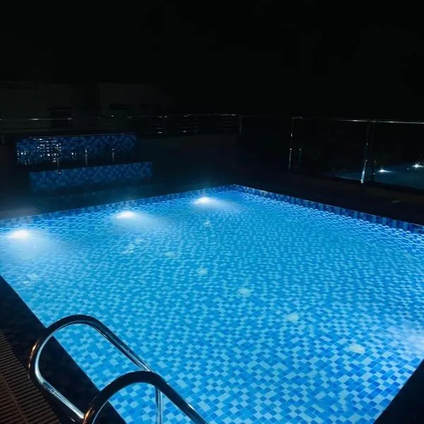 The Shri Shyam Prime Main Har Ki Pauri Haridwar, hotel din Haridwar