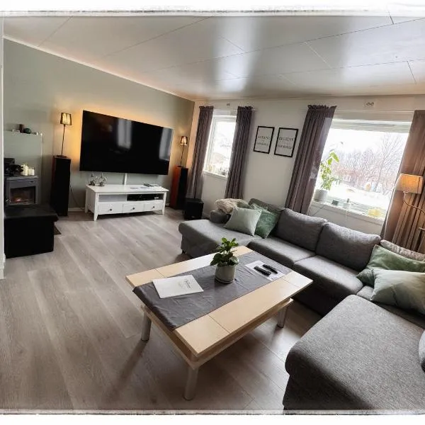 Northern Lights Apt Midtgaard, Kvaløya Tromsø Modern 2BR, Free Parking, hotel in Tromsø