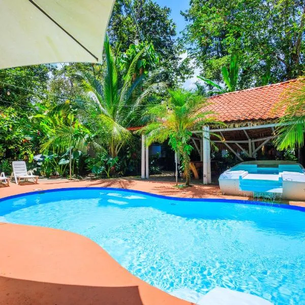 Bambutel Cocles, hotel in Puerto Viejo