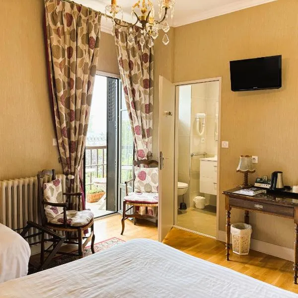 Logis Hôtel Beau Site, hotel v destinaci Argelès-Gazost