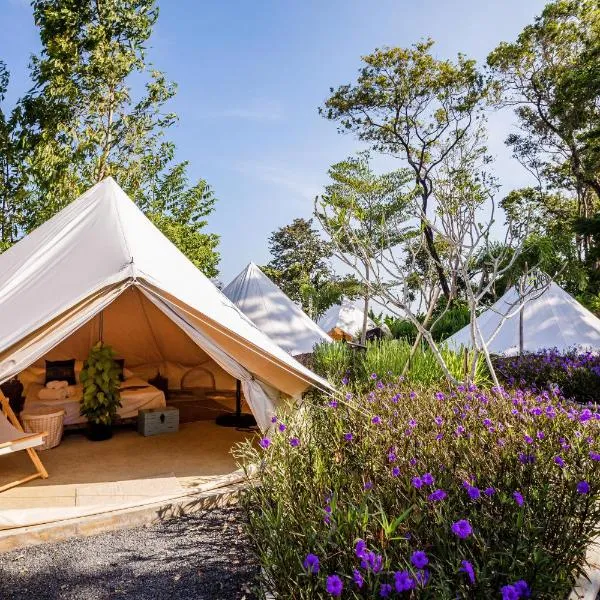 Roost Glamping - SHA Certified、ラワイビーチのホテル
