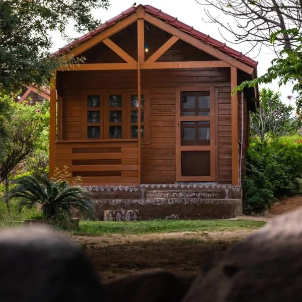Leo wooden resorts, hotel a Hampi
