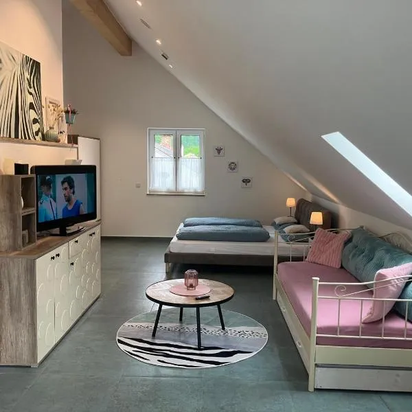 Ferienwohnung Altstadtliebe mit Dachterrasse, hotel v destinaci Riedenburg