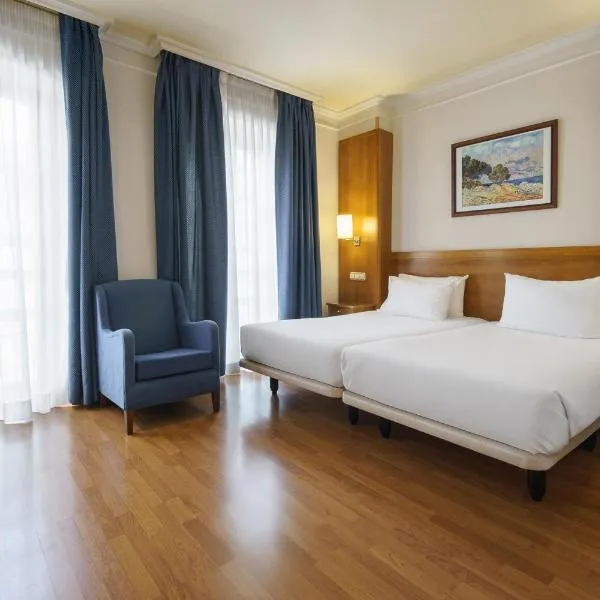 Crisol Almería, hotel v destinaci Almería