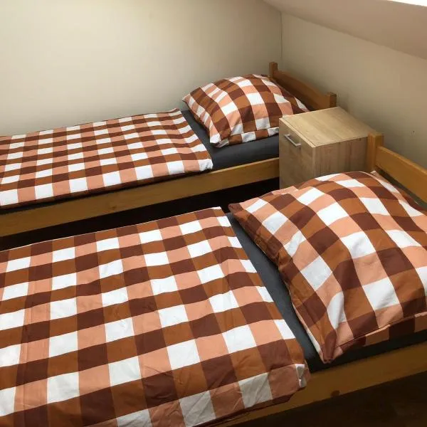 Sleep & Go Korycany, hotel v destinaci Neratovice