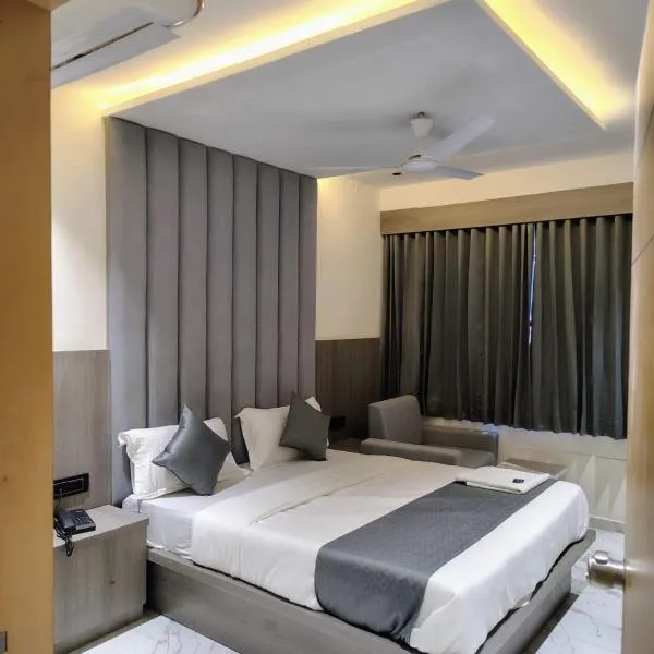 Hotel Lotus, hotel in Ahmedabad