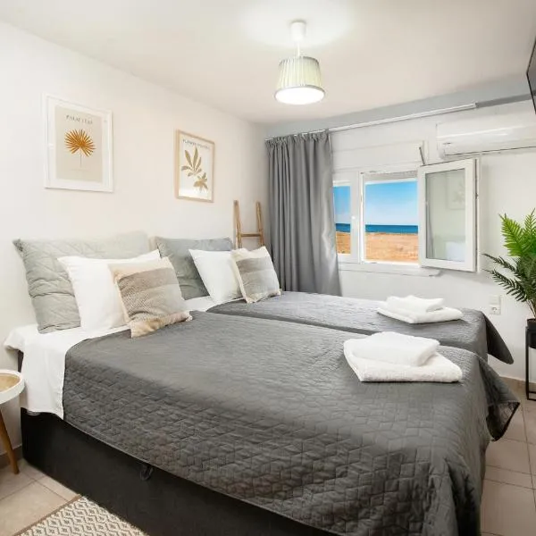 Xenia, villa by the sea!, hotel v destinaci Kato Gouves