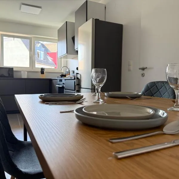 Moderne Ferienwohnung im Herzen von Rheinbach- zentral, gemütlich, gut ausgestattet, ξενοδοχείο σε Rheinbach