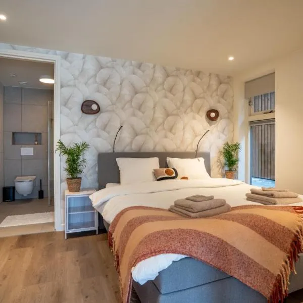 Huis te Zeijen, hotel v destinaci Zeyen