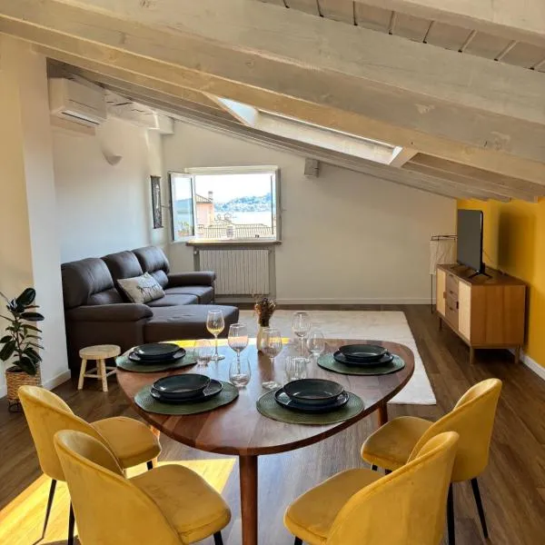 Casa Eliana appartamento Sole, hotel em Meina