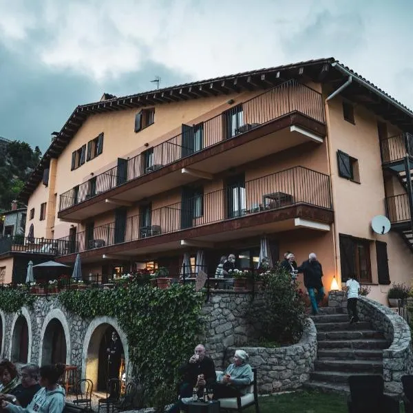 Hostal Cal Franciscó, hotel Gósolban