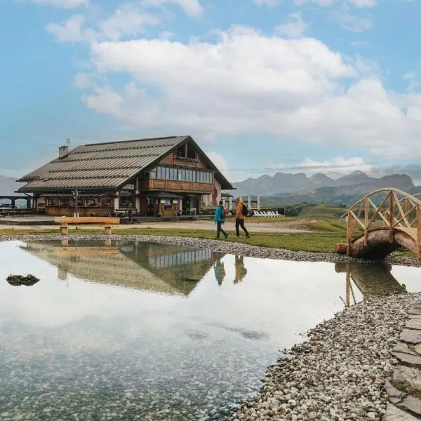 Rifugio Bec de Roces, hotel in Pallua