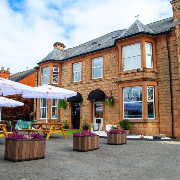 Pine Lodge Hotel & Restaurant Mansfield、マンスフィールドのホテル
